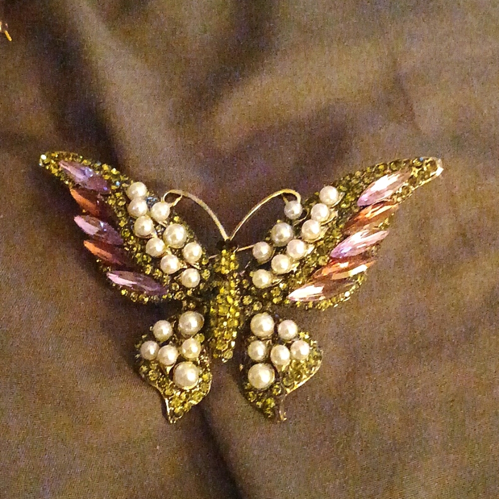 Brooch